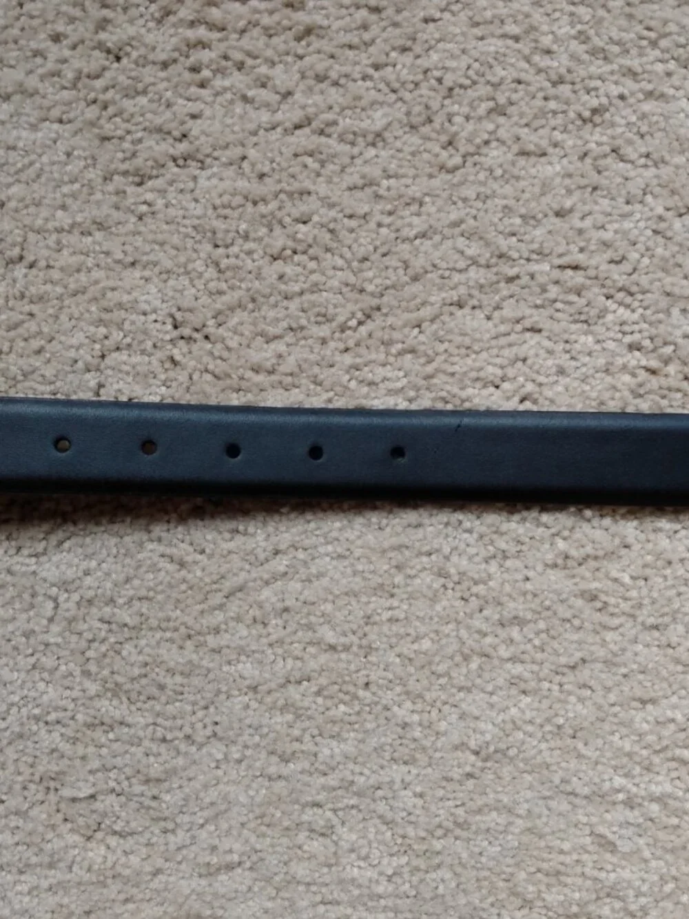 Women's Black Genuine Leather Belt w Sleek Silver Tone Buckle 47